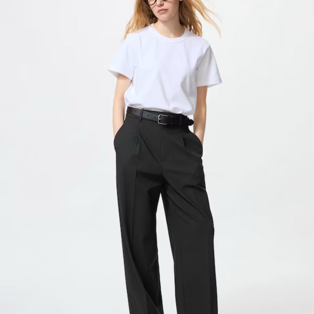 Uniqlo Black Wide Leg High-Waisted Pants